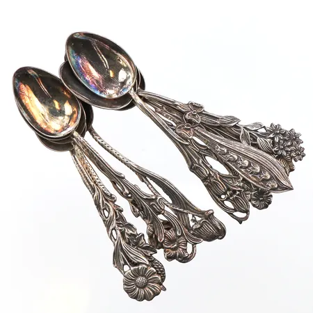 10 Kaffeskedar, längd: 10cm, 830/1000 silver. Vikt: 88,3 g