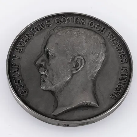 Medalj För Hästafvelns Främjande Gustaf V Sveriges Götes och Vendes Konung Ø43mm silver 830/1000 36,9g. 