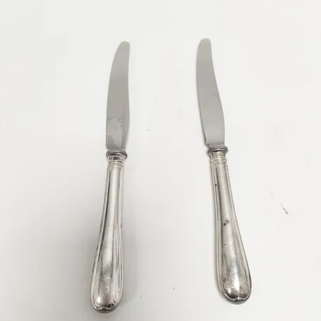 2 Knivar, blad i stål, 830/1000 silver, Brv: 124,4g Vikt: 124,4 g