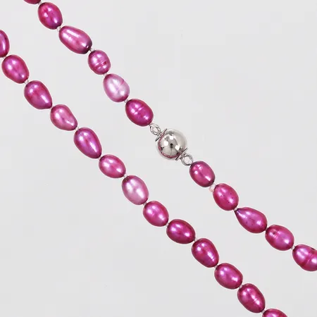 Pärlcollier med odlade sötvattenspärlor längd: ca 42,5cm  Ø ca 2-4mm magnetlås i metall