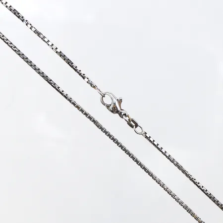 Kedja venezia längd: 45,5cm, bredd: 1,8mm, italienska stämplar vitguld 18K Vikt: 11 g