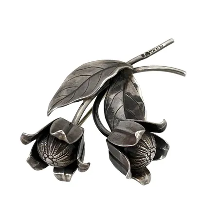 Vintage Brosch 1950-tal, silver, mått 52x30 mm, G Kaplan Stockholm 1951, fint skick Vikt: 8,1 g