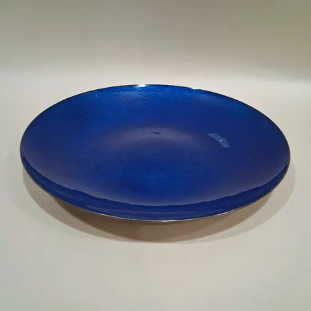 Skål med emalj Jacob Tostrup Norge Ø22,5cm höjd ca 2cm, gravyr, buckla vid kant samt skadad emalj, silver 925/1000 Vikt: 395,9 g