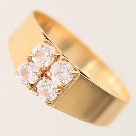 Ring med vita stenar stl:17¼ bredd 3,5-6,1mm, 18K Vikt: 2,7 g