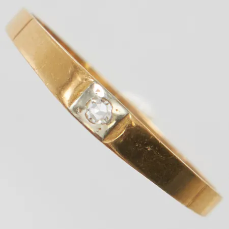 Ring med diamant, 1 x ca 0,02ct, fattning i vitguld, stl:16½, bredd 2mm, importstämpel, 18K Vikt: 1,4g Vikt: 16,5 g