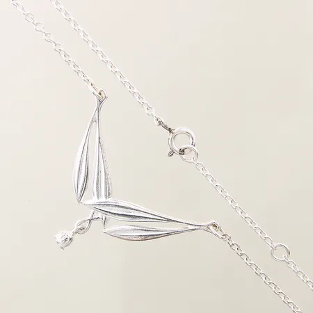 Collier Ankar med integrerat hänge längd 41-44,5cm bredd 1,5-17mm silver 925/1000 Vikt: 7,7 g