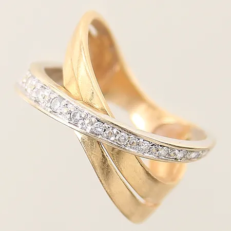 Ring med diamanter 13x ca 0,02ct stl:17 bredd 2,9mm GFAB, repig 18K  Vikt: 4,6 g