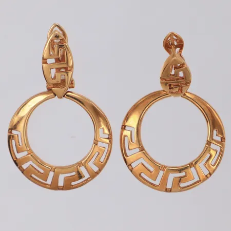 Örhängen längd 34,5mm bredd 22,0mm ostämplade 18K Vikt: 9,3 g