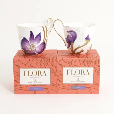 Två koppar Pansy Royal Copenhagen, Volym: 33cl med originalkartonger Vikt: 0 g