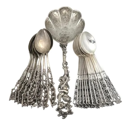 Diverse silverbestick, bruksskick Vikt: 254 g
