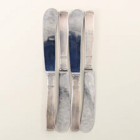 4 Smörknivar modell Rosenholm GAB längd 16,5cm blad i rostfritt stål silver 830/1000 Vikt: 161,8 g