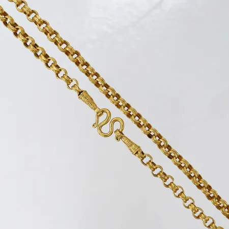 Kedja Ärtlänk längd 69cm bredd 6,1mm bucklor 23K.  Vikt: 73,5 g