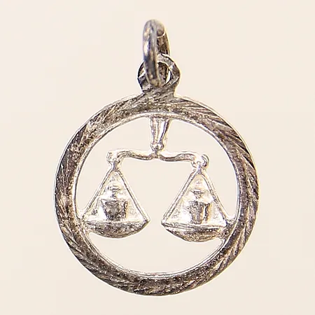 Hänge stjärntecken vågen 22x15mm silver 830/1000 Vikt: 0,8 g
