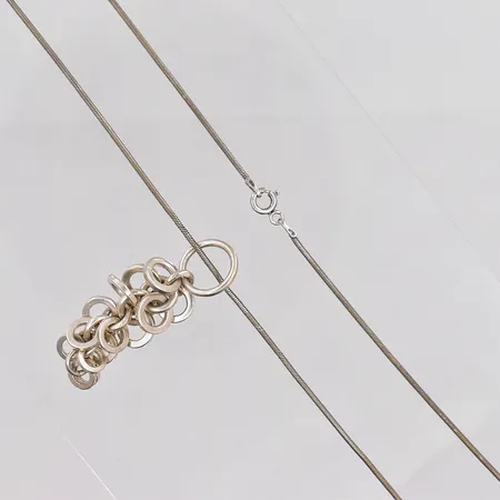 Kedja Ormlänk längd 43cm med hänge längd 5cm 925/1000 silver Vikt: 16,3 g