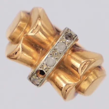 Ring med vita stenar stl:17, en sten saknas, okänd stämpel, 18K Vikt: 3,3 g