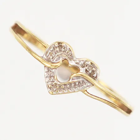 Ring med åttkantslipade diamanter 2 x 0,01ct, stl:16½, fattning delvis i vitguld, GHA, något bucklig på ena sidan, 18K Vikt: 1,4 g
