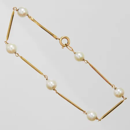 Armband med stavar samt odlade saltvattenpärlor Ø5,5-6mm, längd: 18,5cm, svenska stämplar, 18K Vikt: 2,7 g
