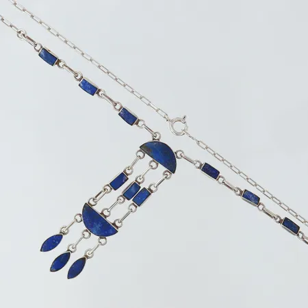 Collier med Lapis Lazuli längd 48cm bredd 2-14mm Silver 925/1000.  Vikt: 7,5 g