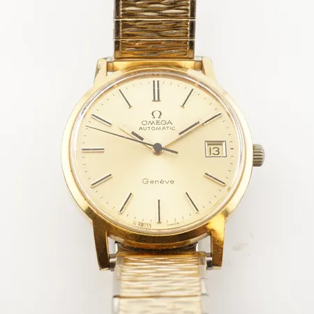 Herrur Omega Automatic Genéve, gulmetall, ca 34mm, namngravyr bakboett, box