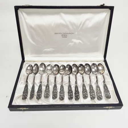 12 Kaffeskedar, 10cm, 830/1000 silver Vikt: 110,9g Vikt: 110,9 g