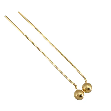 Örhängen, 14K guld, total längd 57 mm, klotens diameter 5 mm, fint skick Vikt: 1 g