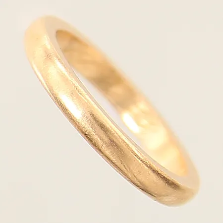 Ring slät stl: 16½ bredd 2,7mm gravyr 20K  Vikt: 4,4 g
