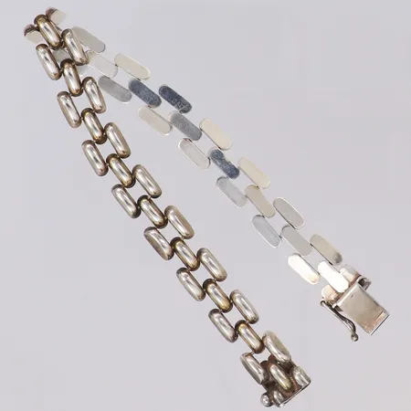 Armband, längd 19cm, bredd 8,8mm, sliten förgyllning, 925/1000 silver Vikt: 15,5 g