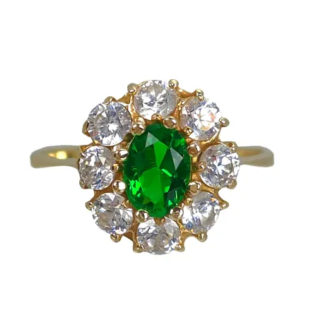 Carmoséring, 14K guld, grön sten 4,8 x 6,5 mm, Cubic Zirconia, Ø18¼ mm, skenans bredd 0,8 - 2 mm, frontens storlek 12x13 mm, stenar utan anmärkning, några små ojämnheter bak på skenan Vikt: 3,1 g