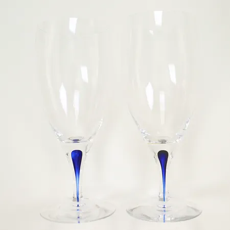 2 Vattenglas Intermezzo Orrefors, design Erika Lagerbielke, höjd 219mm bredd 84mm Skickas med postpaket.