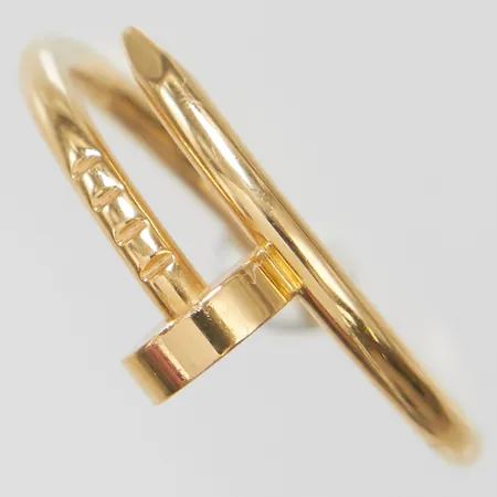 Ring Cartier Juste un Clou stl: 52/16¾, bredd: 1,8-7,7mm, serienr: SBG449, mindre ytliga repor, certifikat samt kvitto från Cartier Short Hills, NJ, 2022, inga övriga tillbehör, 18K. Nypris 17100kr Vikt: 3,5 g