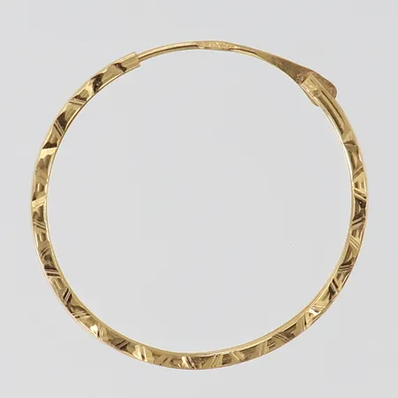 Udda örhänge Ø18,5mm 18K.  Vikt: 0,3 g