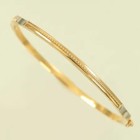 Armring öppningsbar omkrets 17cm bredd 3mm, ihålig, 18K 5,7g Vikt: 5,7 g