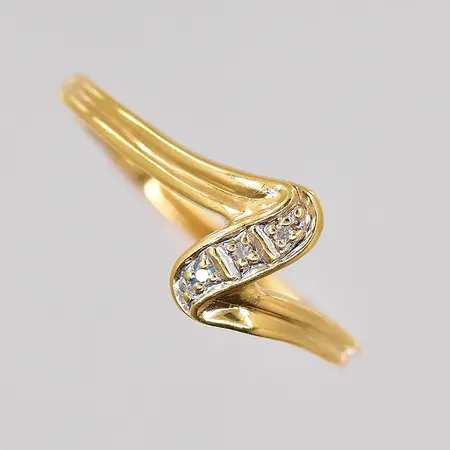 Barnarmband 16,5cm graverad platta, stenar, emaljdekor, 14K Vikt: 3,2 g