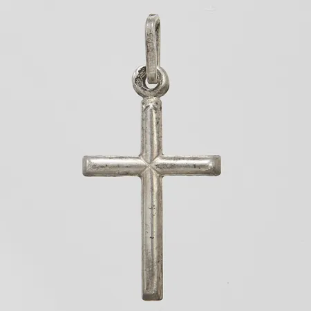 Hänge kors, längd 3cm, bredd 15mm, italienska stämplar, 925/1000 silver Vikt: 1,0g Vikt: 1 g