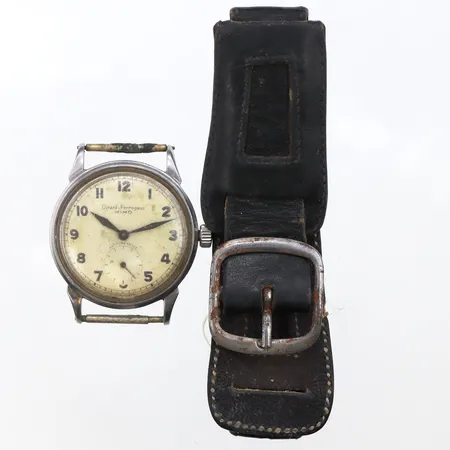 Herrarmbandsur, Girard-Perregaux, Mimo,diameter ca 32.7 mm,tickar igång men ej funktionstestad,gravyr,slitage/repor,stål.
