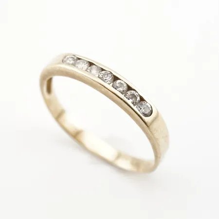 Ring m stenar, 14k, defekt Vikt: 1,6 g