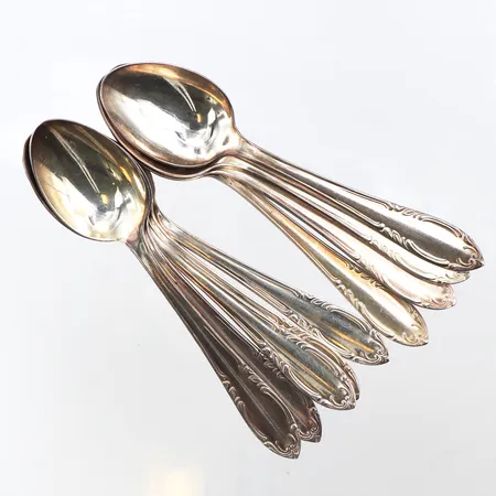9 Dessertskedar, längd:11cm, modell: slottsbarock, 830/1000 silver. Vikt: 142,6 g