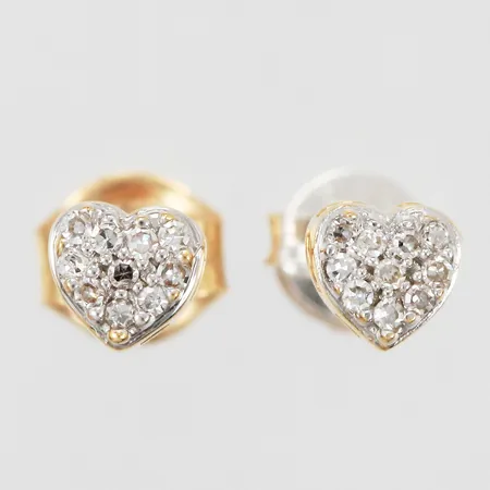Ett par örhängen hjärta med diamanter ca 20x 0,005ct en stopp saknas 18K Vikt: 0,8 g