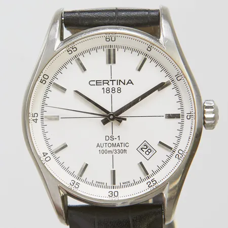 Herrur Certina DS-1, stål, automatisk, 39mm, refnr C006407A, serienr 11BC0364792, datum, glasbaksida, slitet läderband, viklås, inga tillbehör. 
