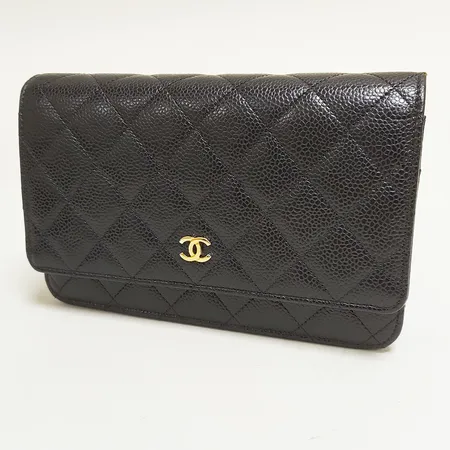 Väska Chanel Wallet On Chain (O-Mini Bag) Veau Graine Black, kalvskinn, guldfärgade beslag, refsnr: AP0250-Y01864-C3906, serienr: 30653391, 19,2x12,3x3,5cm, certifikatkort, dustbag, kvitto Chanel Short Hills, box. Vikt: 0 g