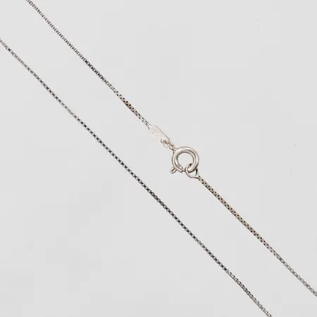 Kedja Venezia GHA längd: ca 42,5xm bredd: ca 1 mm ojämn länk silver 925/1000 Vikt: 1,6 g