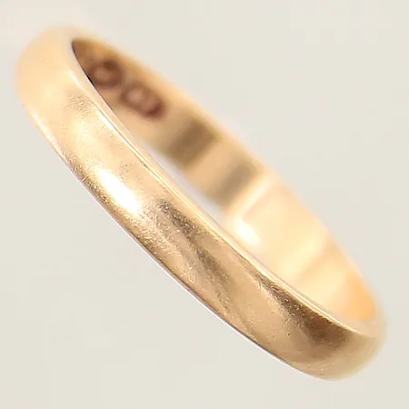 Ring slät stl:17¾ bredd 3mm 18K Vikt: 3,1 g