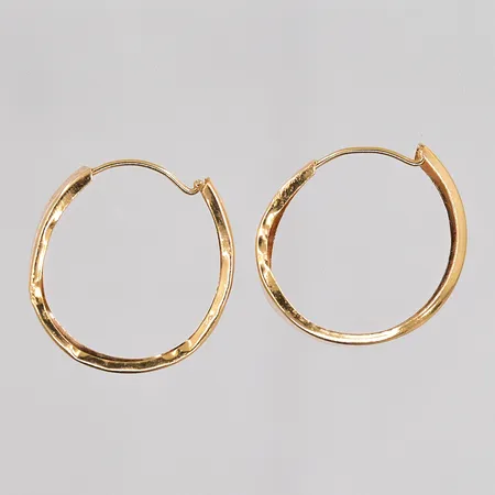 Örhängen Ø 16mm, defekta, klämda, 18K Vikt: 0,9 g