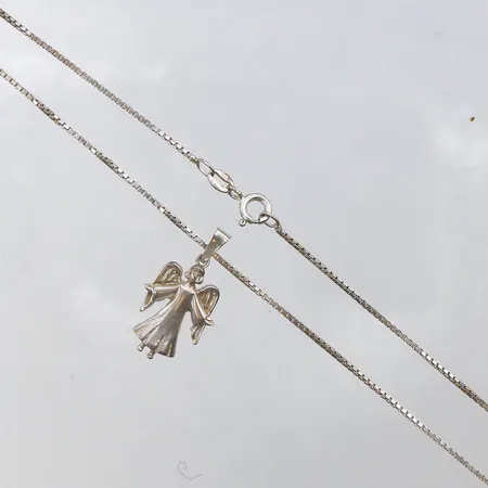 Diverse silversmycken, 925/1000 silver. Vikt: 4,7 g