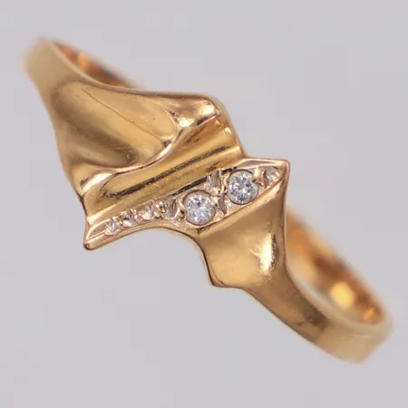 Ring med diamanter 2xca 0,01ct stl 19 bredd 9,0mm, repig, 18K Vikt: 1,6 g