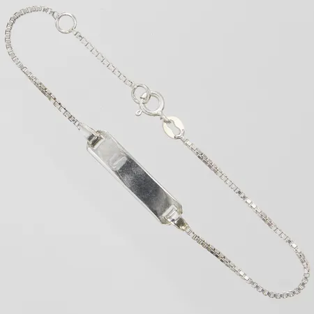 Armband med bricka, 925/1000 silver Vikt: 2,6g Vikt: 2,6 g