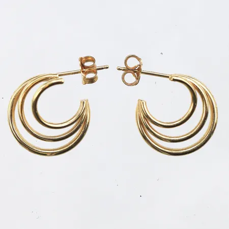 Örhängen paret,diameter ca 15.5 mm,18k. Vikt: 2,1 g