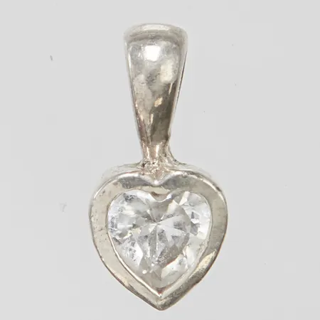 Hänge med vit sten, hjärta, 925/1000 silver Vikt: 0,9g Vikt: 0,9 g