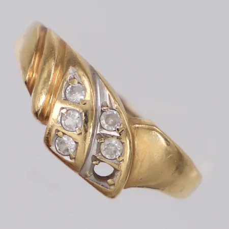 Ring med vita stenar, stl:15¾, defekt 14K  Vikt: 2,2 g