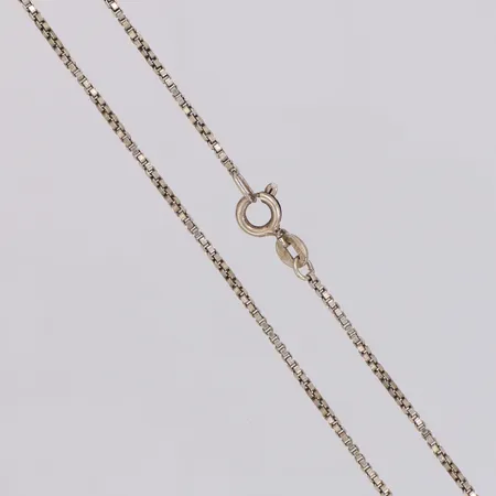 Kedja Venezia längd 70cm, bredd 1,3mm, Spain 800/1000 silver Vikt: 6,2 g
